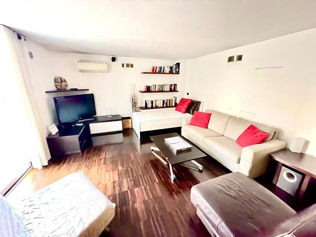 Top House Murat Con Idromassaggio Барі Екстер'єр фото